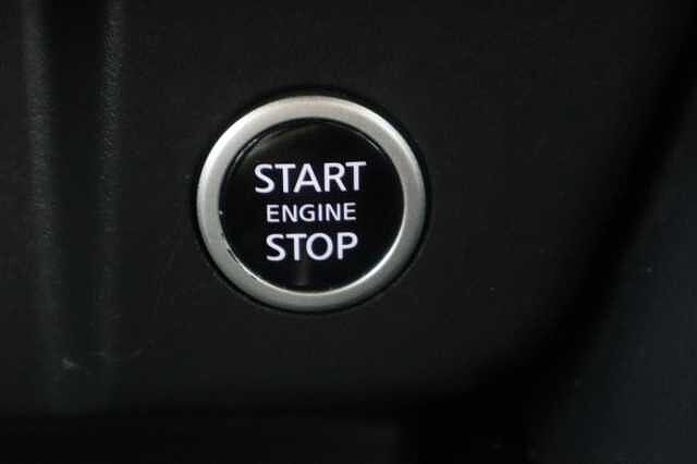 Nissan Qashqai 1.3 DIG-T MHEV Tekna+ SUV 5dr Petrol Hybrid Manual Euro 6 (s/s) (158 ps)