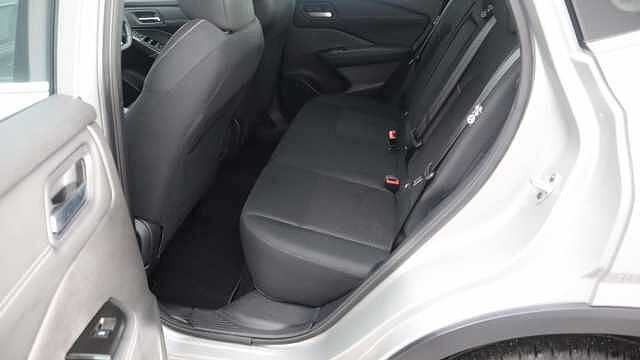 Nissan Qashqai 1.3 DIG-T MHEV Acenta Premium SUV 5dr Petrol Hybrid XTRON Euro 6 (s/s) (158 ps)