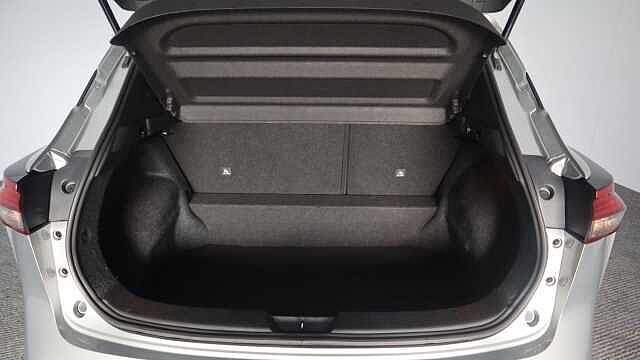 Nissan Qashqai 1.3 DIG-T MHEV Acenta Premium SUV 5dr Petrol Hybrid XTRON Euro 6 (s/s) (158 ps)