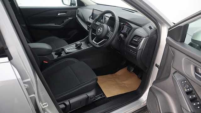 Nissan Qashqai 1.3 DIG-T MHEV Acenta Premium SUV 5dr Petrol Hybrid XTRON Euro 6 (s/s) (158 ps)