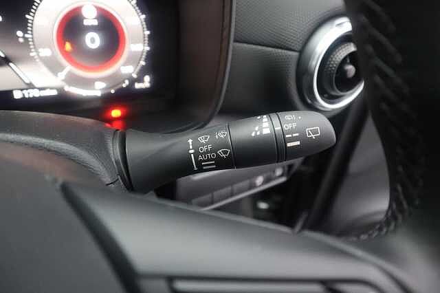 Nissan Juke 1.0 DIG-T N-Connecta SUV 5dr Petrol Manual Euro 6 (s/s) (114 ps)