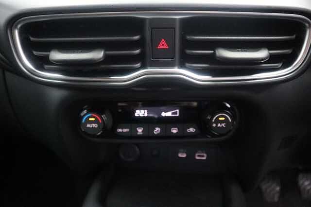 Nissan Juke 1.0 DIG-T N-Connecta SUV 5dr Petrol Manual Euro 6 (s/s) (114 ps)