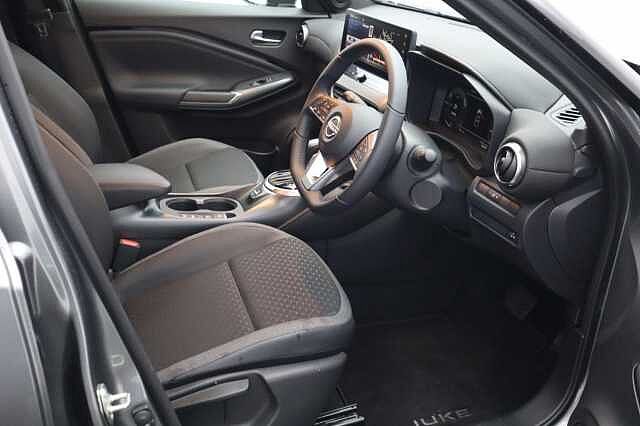 Nissan Juke 1.6 N-Connecta SUV 5dr Petrol Hybrid Auto Euro 6 (143 ps)