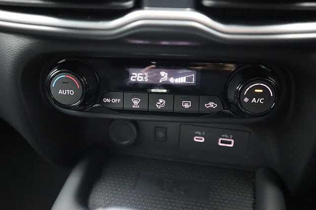 Nissan Juke 1.6 N-Connecta SUV 5dr Petrol Hybrid Auto Euro 6 (143 ps)