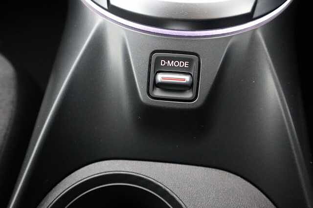 Nissan Juke 1.6 N-Connecta SUV 5dr Petrol Hybrid Auto Euro 6 (143 ps)