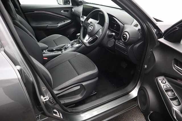 Nissan Juke 1.6 N-Connecta SUV 5dr Petrol Hybrid Auto Euro 6 (143 ps)
