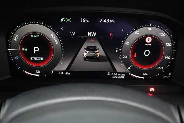 Nissan Juke 1.6 N-Connecta SUV 5dr Petrol Hybrid Auto Euro 6 (143 ps)