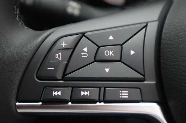 Nissan Juke 1.6 N-Connecta SUV 5dr Petrol Hybrid Auto Euro 6 (143 ps)