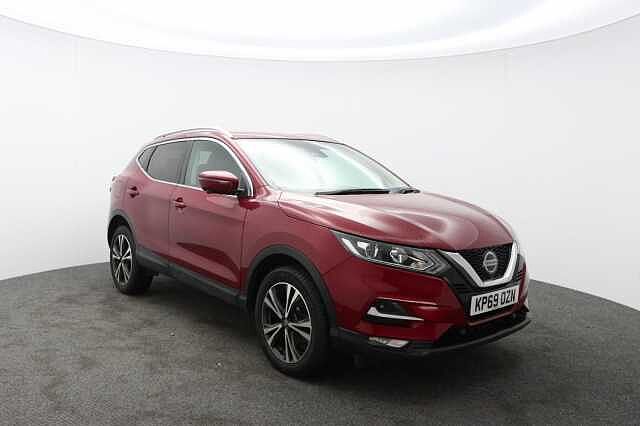 Nissan Qashqai 1.3 DIG-T N-Connecta SUV 5dr Petrol Manual Euro 6 (s/s) (160 ps)