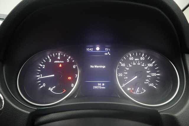 Nissan Qashqai 1.3 DIG-T N-Connecta SUV 5dr Petrol Manual Euro 6 (s/s) (160 ps)