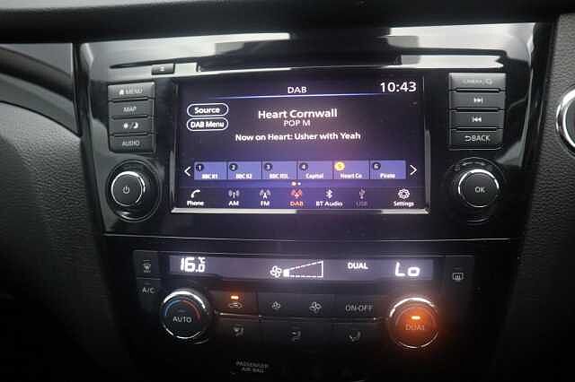 Nissan Qashqai 1.3 DIG-T N-Connecta SUV 5dr Petrol Manual Euro 6 (s/s) (160 ps)