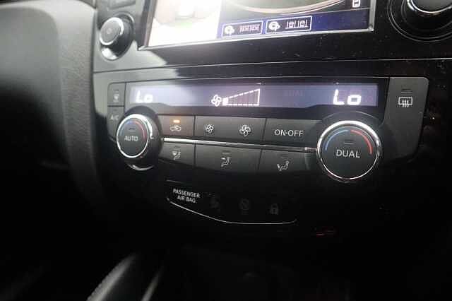 Nissan Qashqai 1.3 DIG-T N-Connecta SUV 5dr Petrol Manual Euro 6 (s/s) (160 ps)
