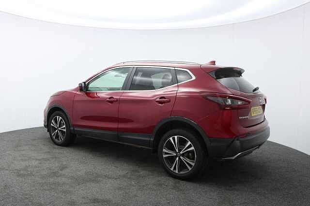 Nissan Qashqai 1.3 DIG-T N-Connecta SUV 5dr Petrol Manual Euro 6 (s/s) (160 ps)