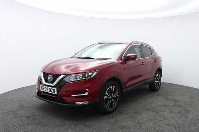Nissan Qashqai 1.3 DIG-T N-Connecta SUV 5dr Petrol Manual Euro 6 (s/s) (160 ps)