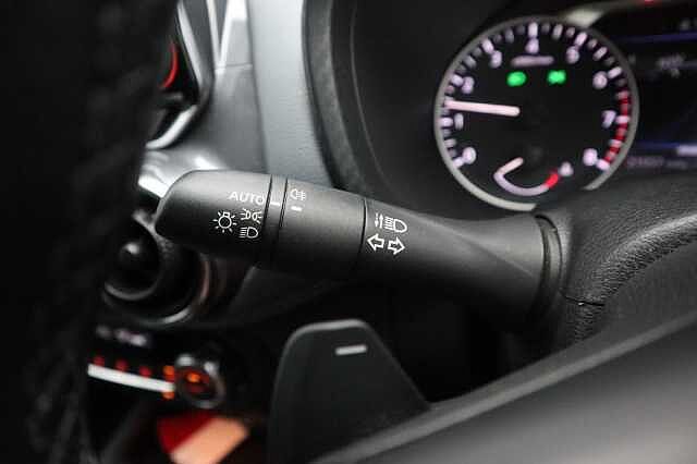 Nissan Juke 1.0 DIG-T N-Connecta SUV 5dr Petrol DCT Auto Euro 6 (s/s) (114 ps)