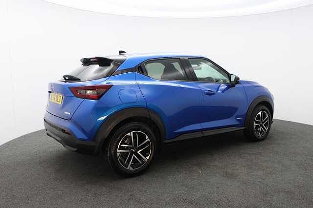 Nissan Juke 1.6 N-Connecta SUV 5dr Petrol Hybrid Auto Euro 6 (143 ps)