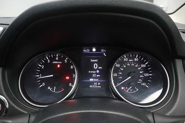 Nissan Qashqai 1.3 DIG-T N-Connecta SUV 5dr Petrol Manual Euro 6 (s/s) (140 ps)