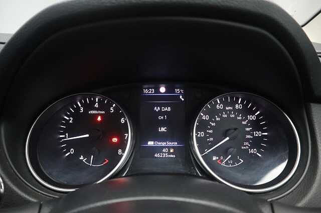 Nissan Qashqai 1.3 DIG-T N-Connecta SUV 5dr Petrol Manual Euro 6 (s/s) (140 ps)