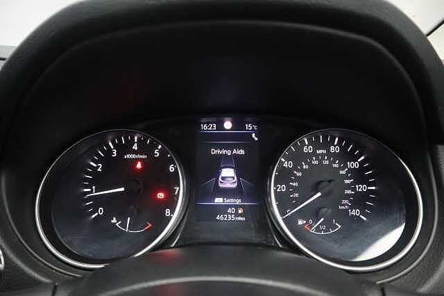 Nissan Qashqai 1.3 DIG-T N-Connecta SUV 5dr Petrol Manual Euro 6 (s/s) (140 ps)