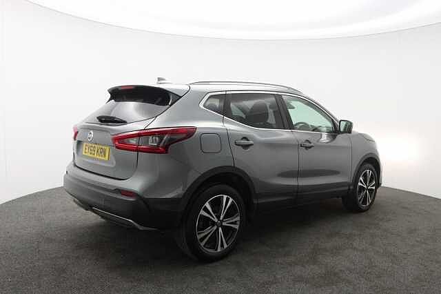 Nissan Qashqai 1.3 DIG-T N-Connecta SUV 5dr Petrol Manual Euro 6 (s/s) (140 ps)