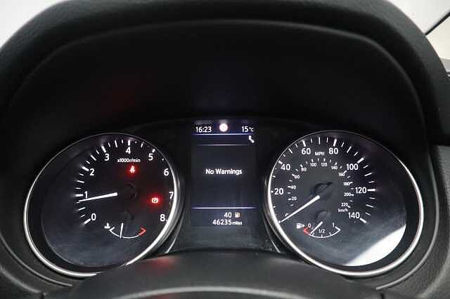 Nissan Qashqai 1.3 DIG-T N-Connecta SUV 5dr Petrol Manual Euro 6 (s/s) (140 ps)