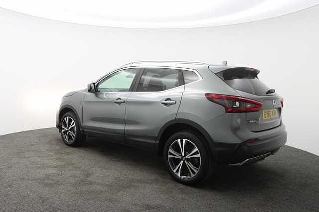 Nissan Qashqai 1.3 DIG-T N-Connecta SUV 5dr Petrol Manual Euro 6 (s/s) (140 ps)