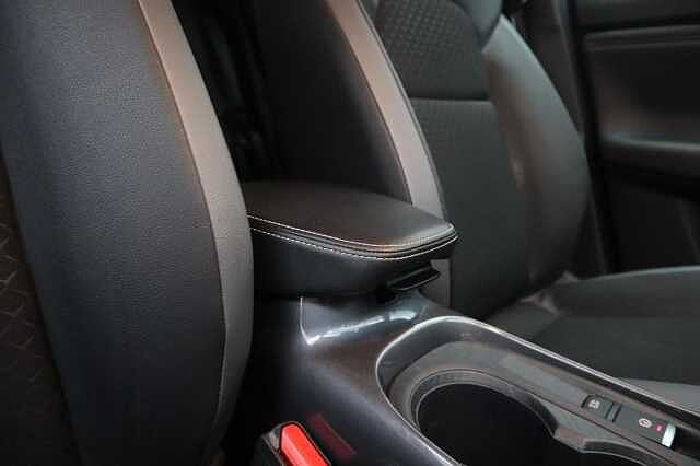 Nissan Juke 1.0 DIG-T N-Connecta SUV 5dr Petrol Manual Euro 6 (s/s) (114 ps)