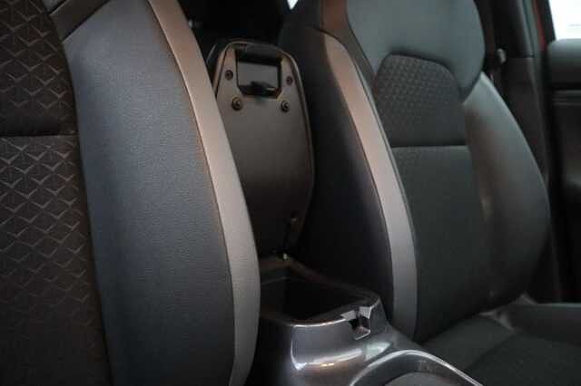 Nissan Juke 1.0 DIG-T N-Connecta SUV 5dr Petrol Manual Euro 6 (s/s) (114 ps)