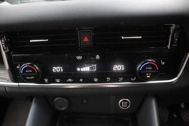 Nissan Qashqai 1.3 DIG-T MHEV Tekna+ SUV 5dr Petrol Hybrid Manual Euro 6 (s/s) (158 ps)