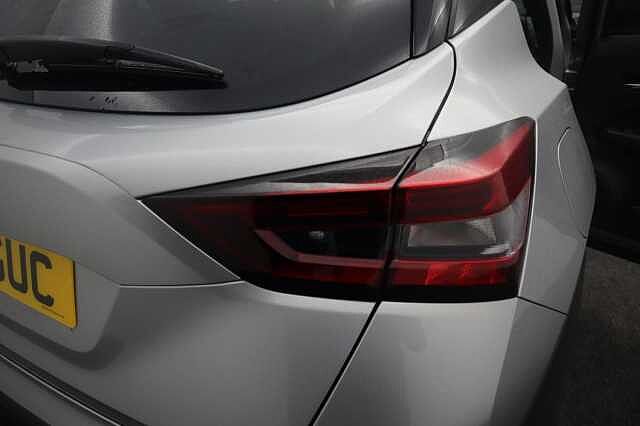 Nissan Juke 1.0 DIG-T N-Connecta SUV 5dr Petrol Manual Euro 6 (s/s) (114 ps)