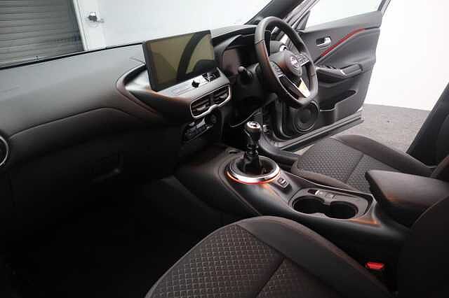 Nissan Juke 1.0 DIG-T N-Connecta SUV 5dr Petrol Manual Euro 6 (s/s) (114 ps)