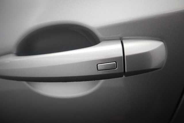 Nissan Juke 1.0 DIG-T N-Connecta SUV 5dr Petrol Manual Euro 6 (s/s) (114 ps)