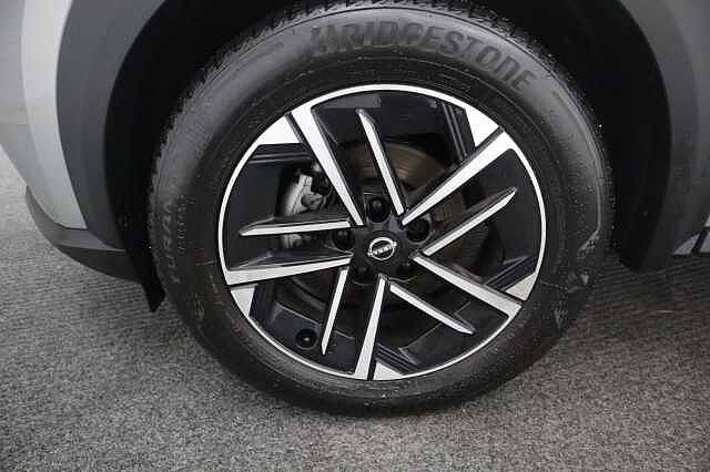 Nissan Juke 1.0 DIG-T N-Connecta SUV 5dr Petrol Manual Euro 6 (s/s) (114 ps)