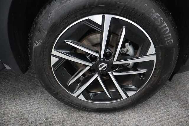 Nissan Juke 1.0 DIG-T N-Connecta SUV 5dr Petrol Manual Euro 6 (s/s) (114 ps)