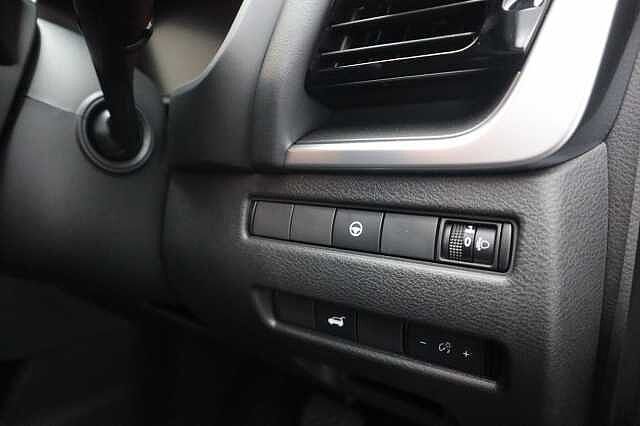 Nissan X-Trail 1.5 h e-POWER N-Trek SUV 5dr Petrol Hybrid Auto e-4ORCE Euro 6 (s/s) (213 ps)